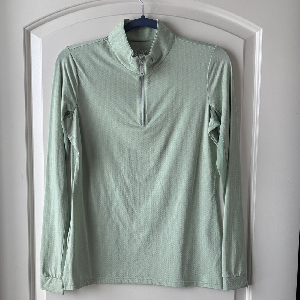 SmartPak Hadley SunShield 1/4 Zip Shirt- M- Light Fern Green w/ Mesh Sleeves